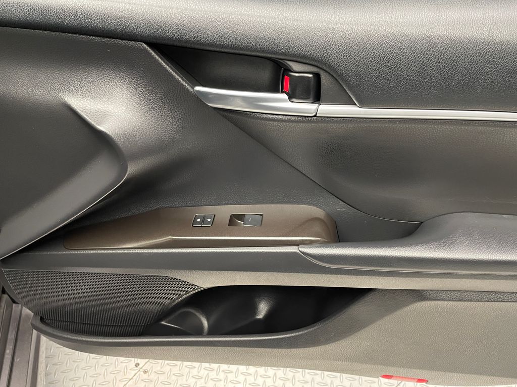 2023 Toyota Camry SE 15