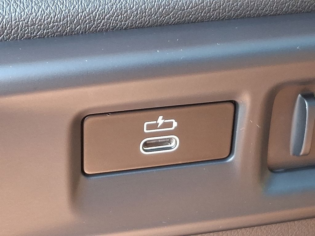 2023 BMW X5 xDrive40i 12