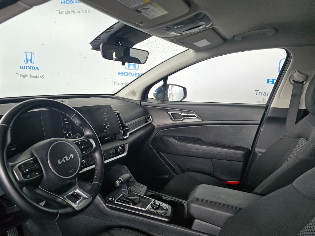 Thumbnail: 2025 Kia Sportage - 18