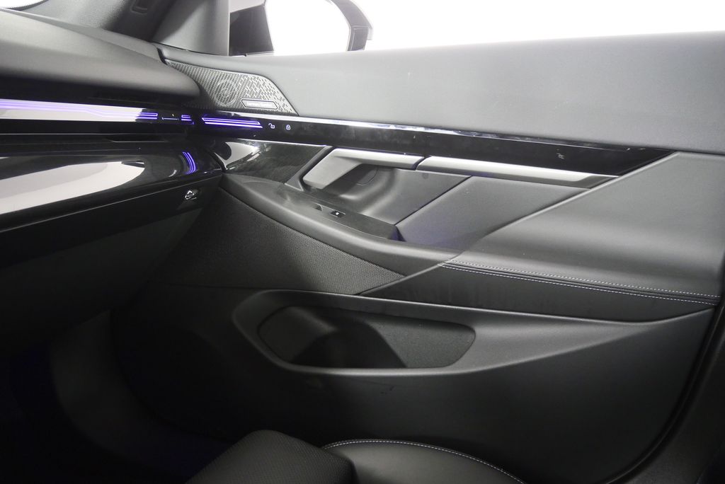 2025 BMW 5 Series 530i 30
