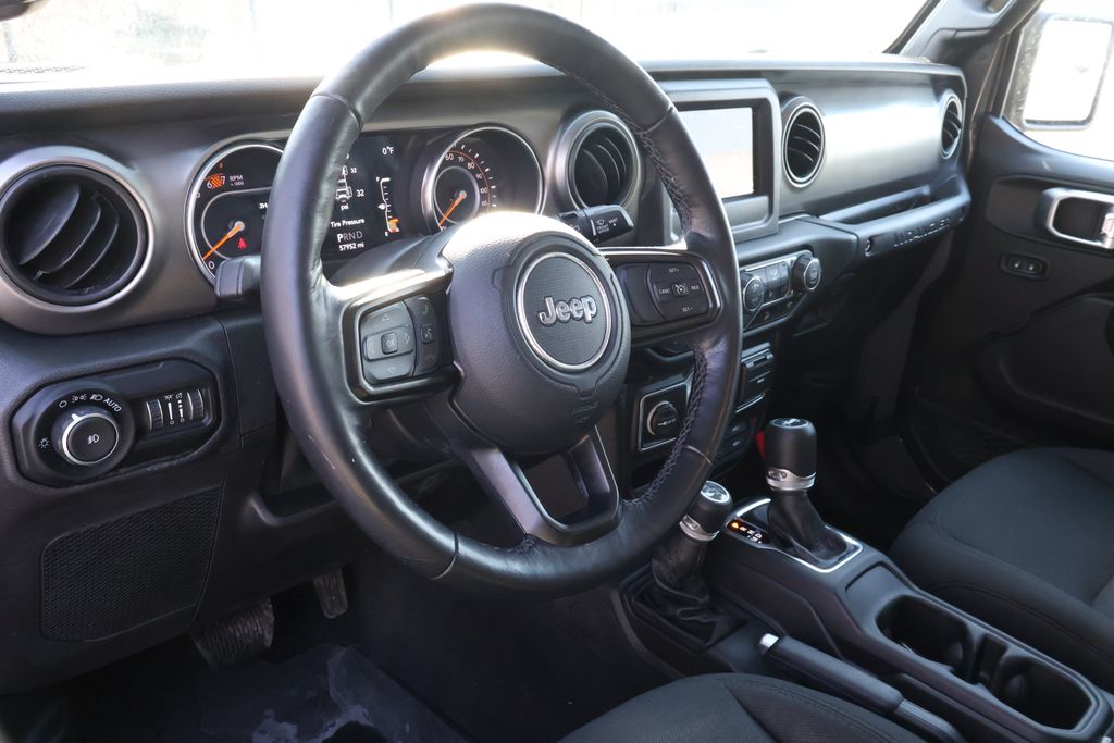 Thumbnail: 2019 Jeep Wrangler - 30