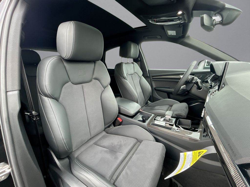 Thumbnail: 2024 Audi SQ5 - 16