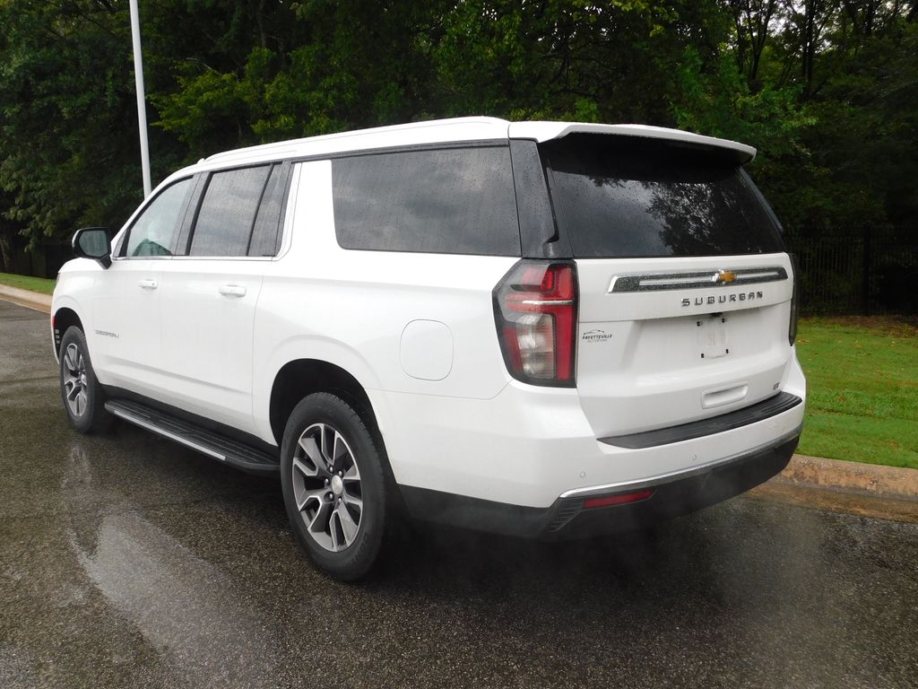 Thumbnail: 2023 Chevrolet Suburban - 10