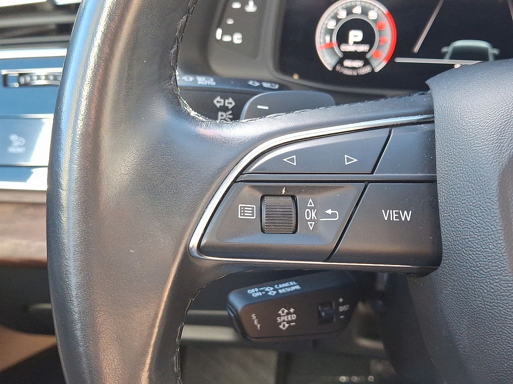 Thumbnail: 2022 Audi Q7 - 22