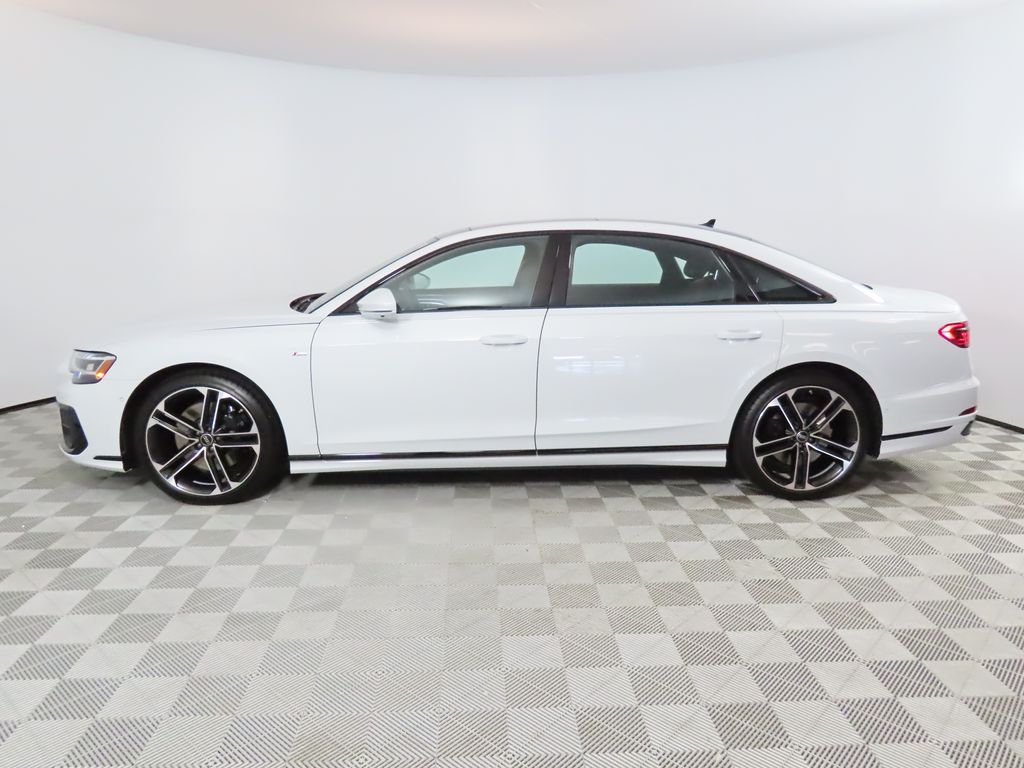 Thumbnail: 2025 Audi A8 - 2