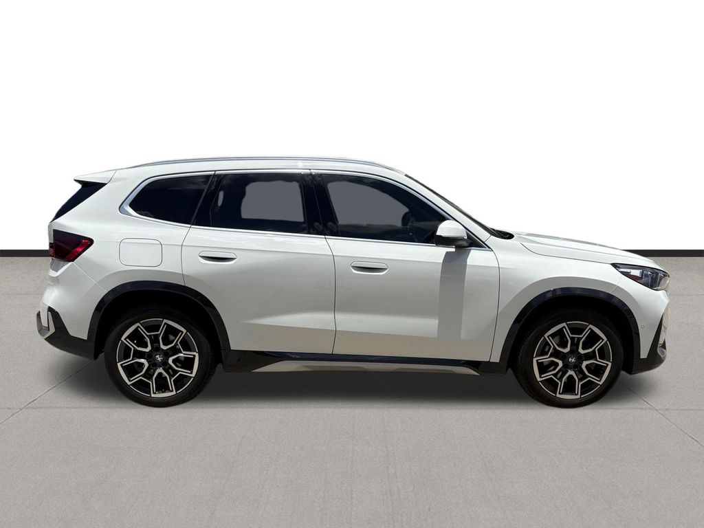 2025 BMW X1 xDrive28i - 3