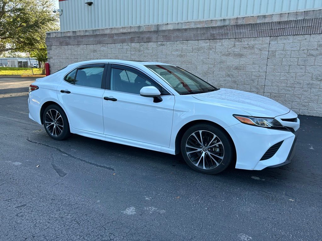 Thumbnail: 2020 Toyota Camry - 7