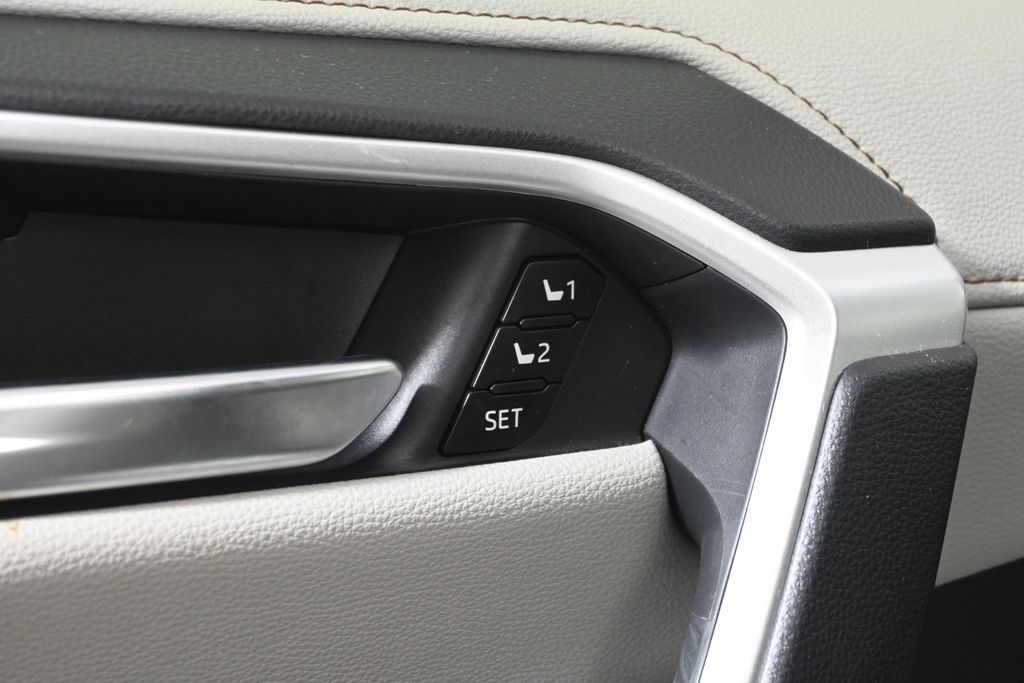 Thumbnail: 2023 Toyota RAV4 - 28