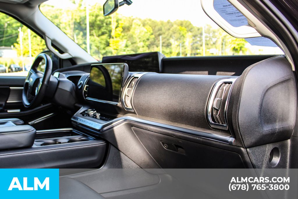Used 2025 Black Ford Platinum image 25
