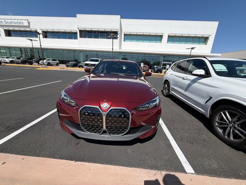 Thumbnail: 2023 BMW i4 - 2