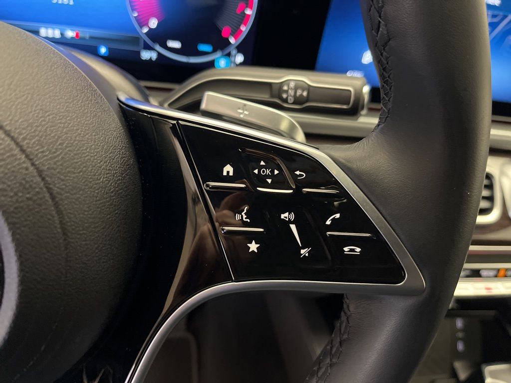 Thumbnail: 2025 Mercedes-Benz GLE - 16