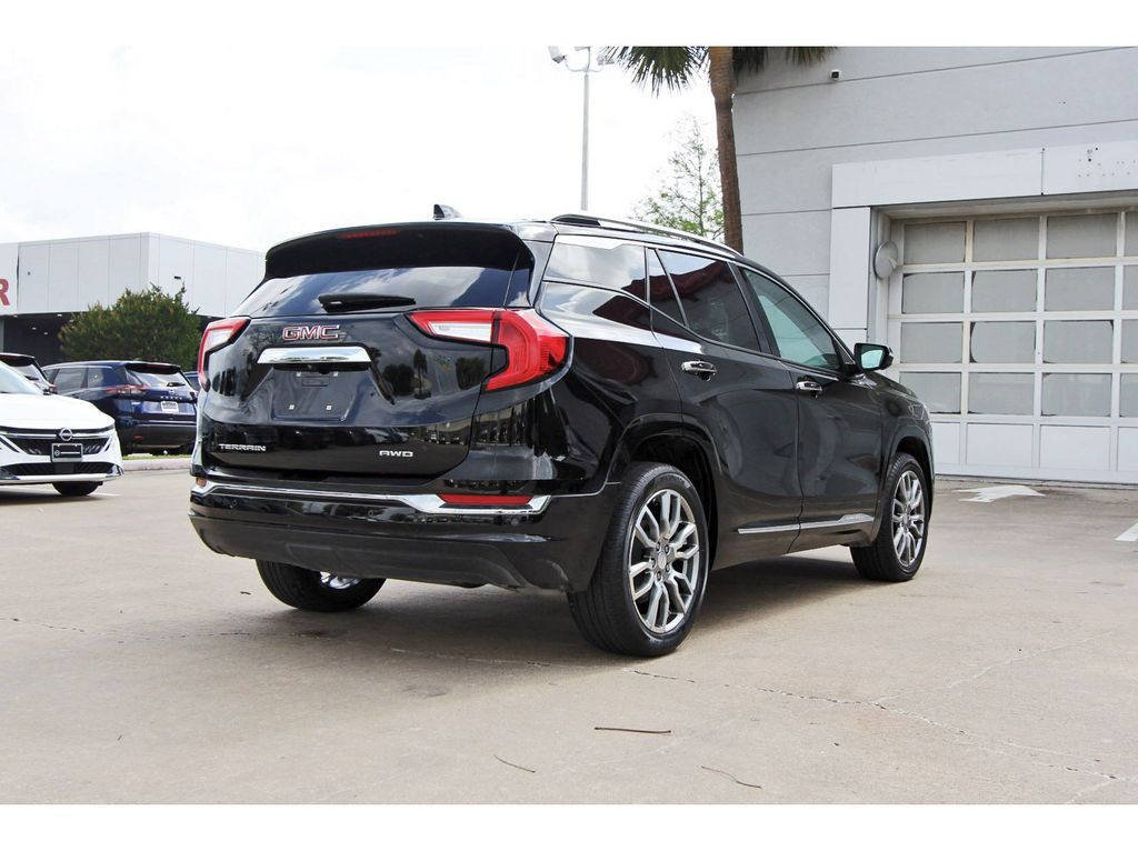 2024 GMC Terrain Denali - 3