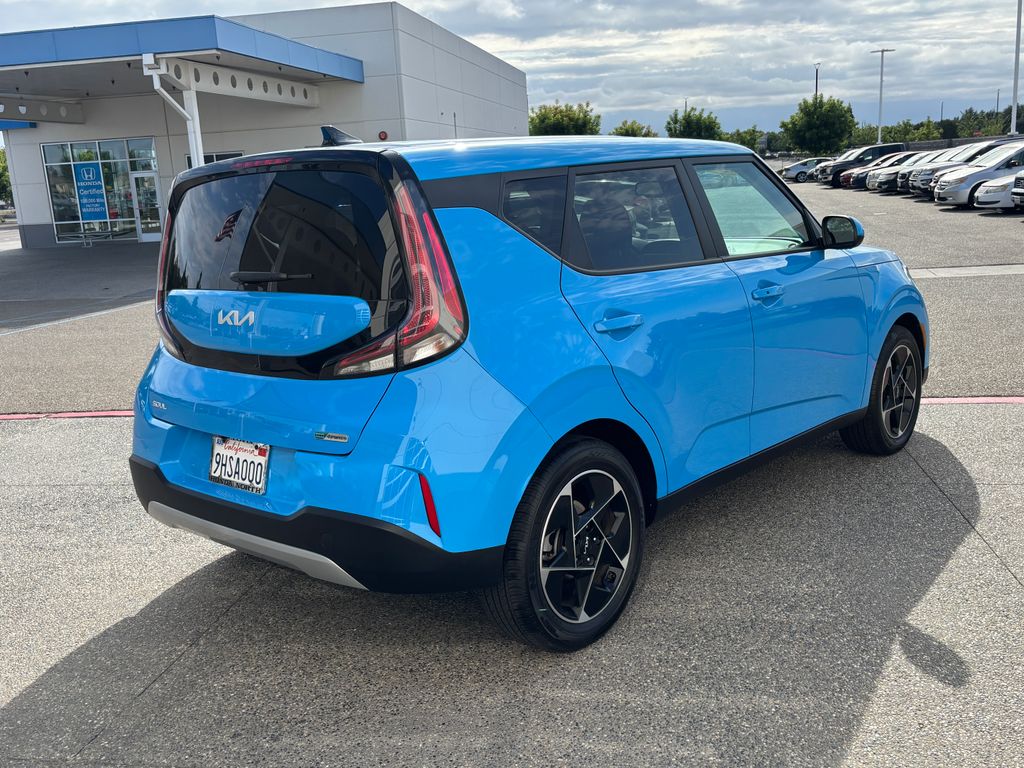 Thumbnail: 2023 Kia Soul - 5