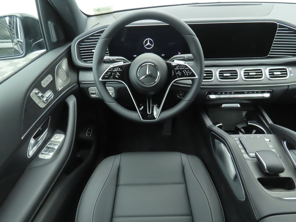 Thumbnail: 2026 Mercedes-Benz GLE - 10