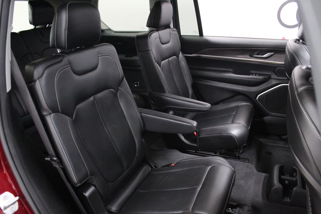 Thumbnail: 2021 Jeep Grand Cherokee L - 30