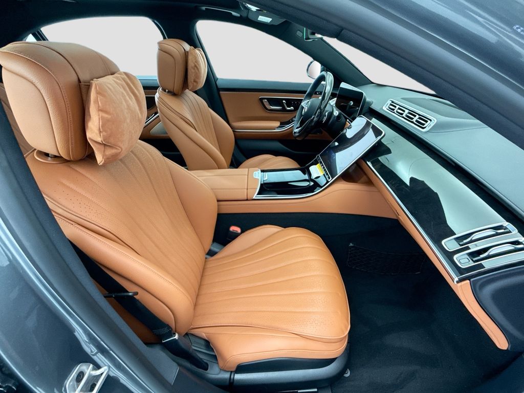 Thumbnail: 2026 Mercedes-Benz S-Class - 20