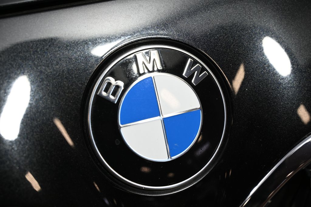 Thumbnail: 2023 BMW 4 Series - 19