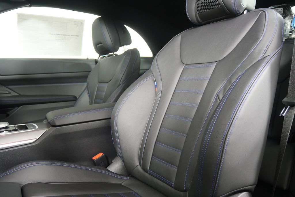 Thumbnail: 2026 BMW 4 Series - 11