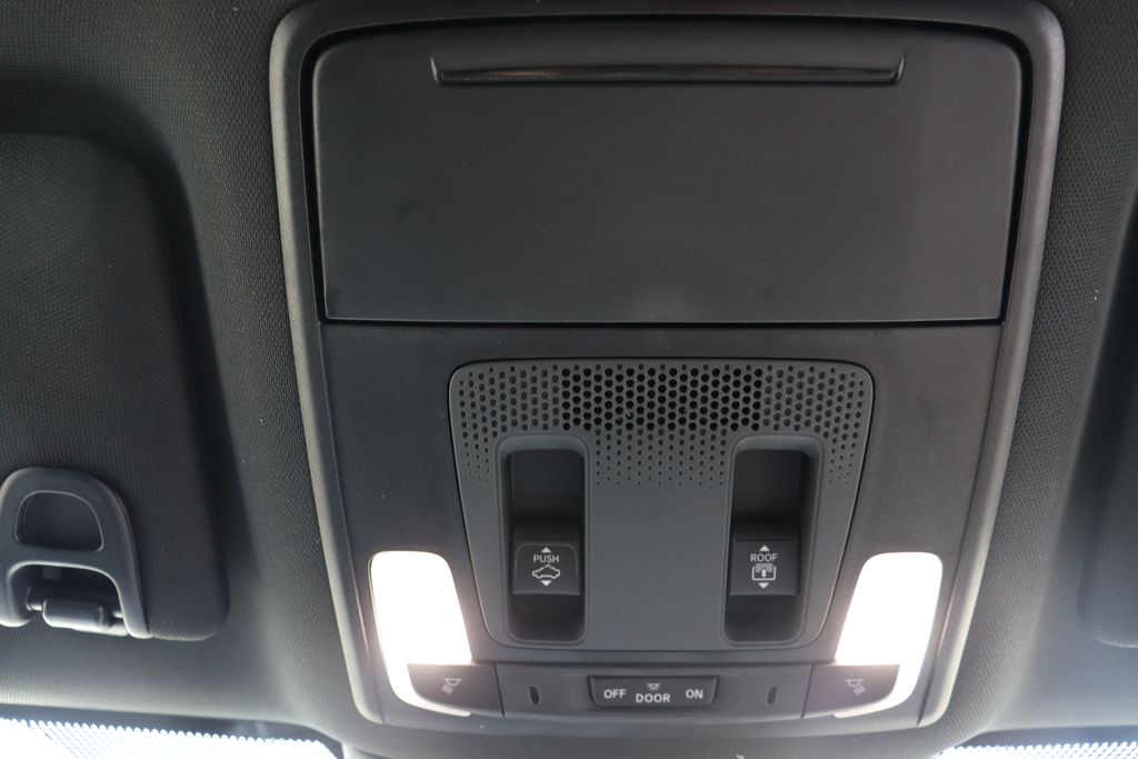 Thumbnail: 2025 Honda Pilot - 30