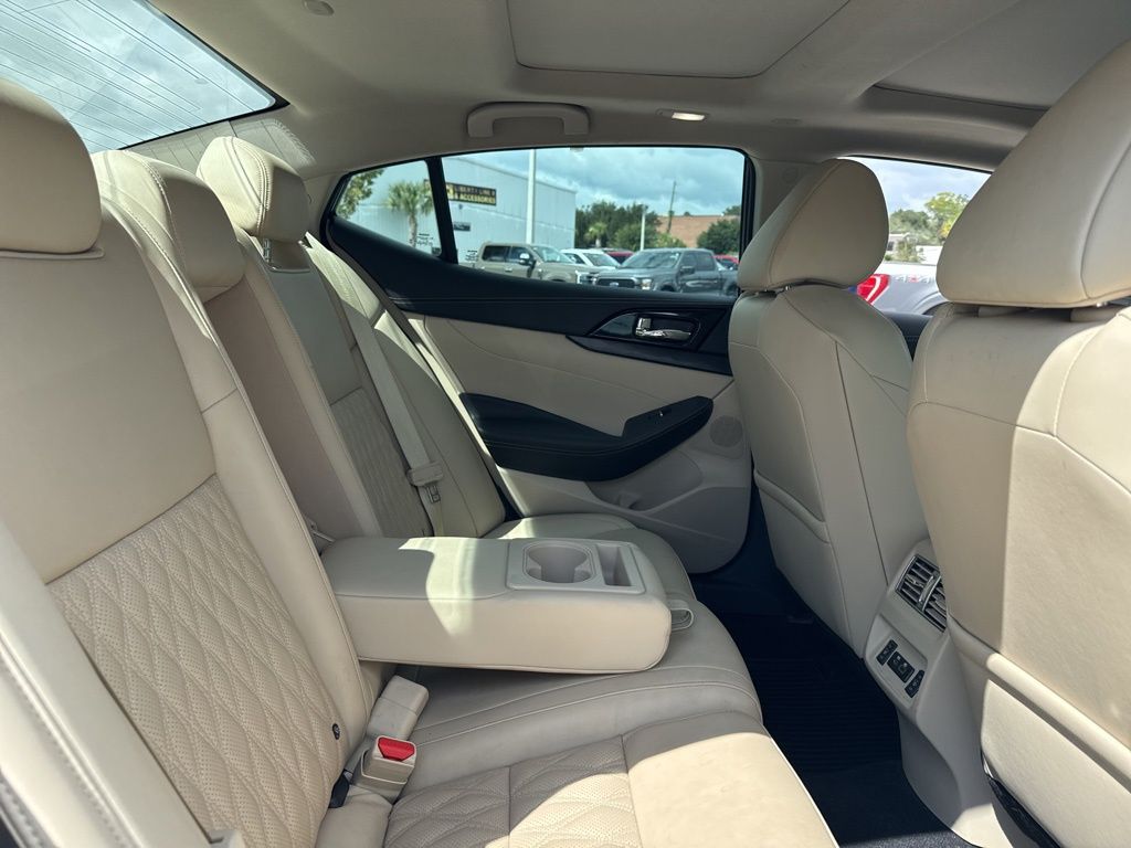 2023 Nissan Maxima Platinum Xtronic CVT