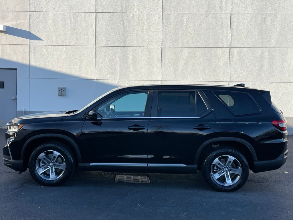 Thumbnail: 2024 Honda Pilot - 2