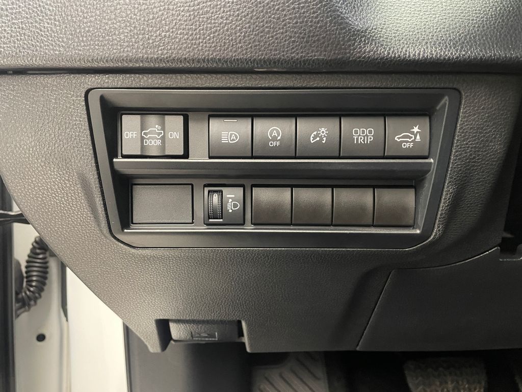 Thumbnail: 2022 Toyota Tundra - 14