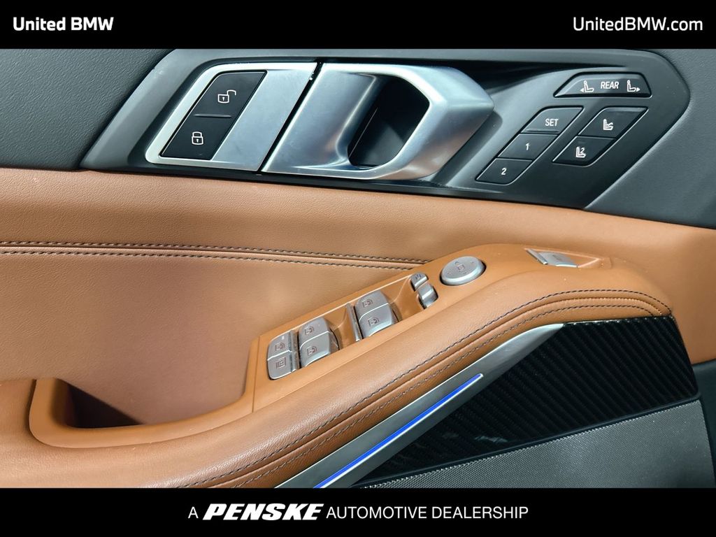 Thumbnail: 2025 BMW X7 - 11