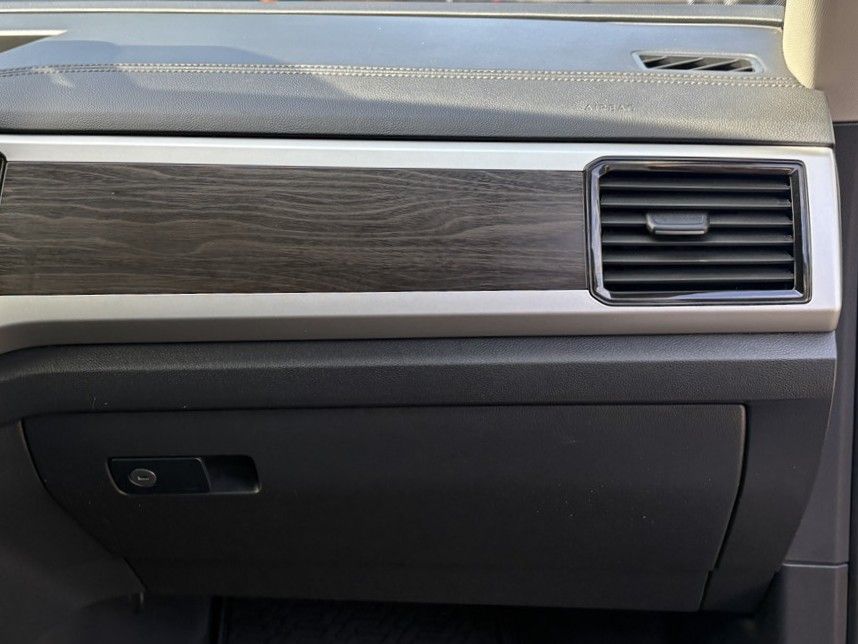 2022 Volkswagen Atlas 2.0T SE w/Technology