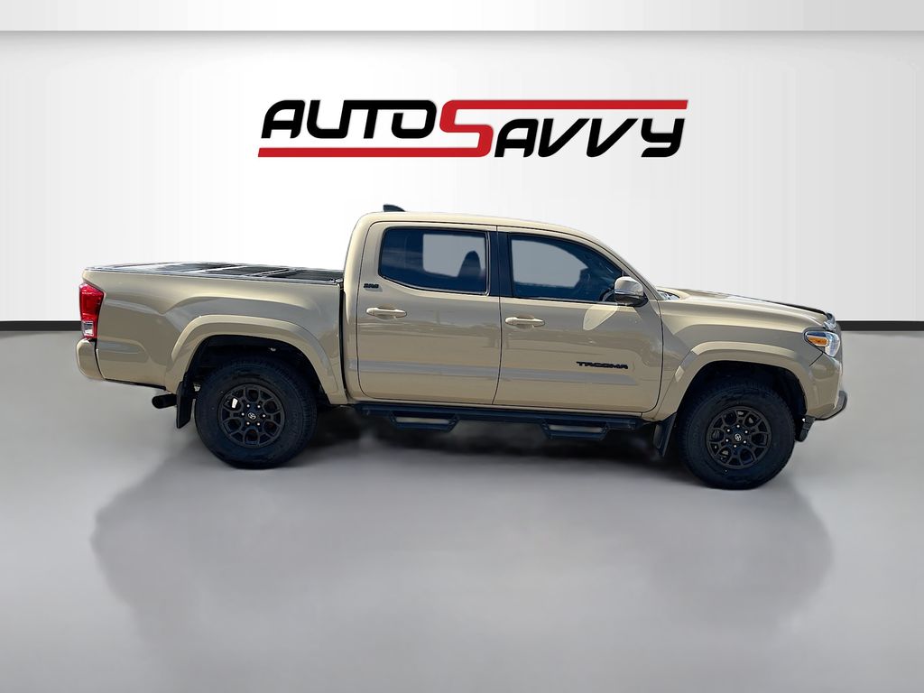 Used 2020 Brown Toyota SR5 image 8