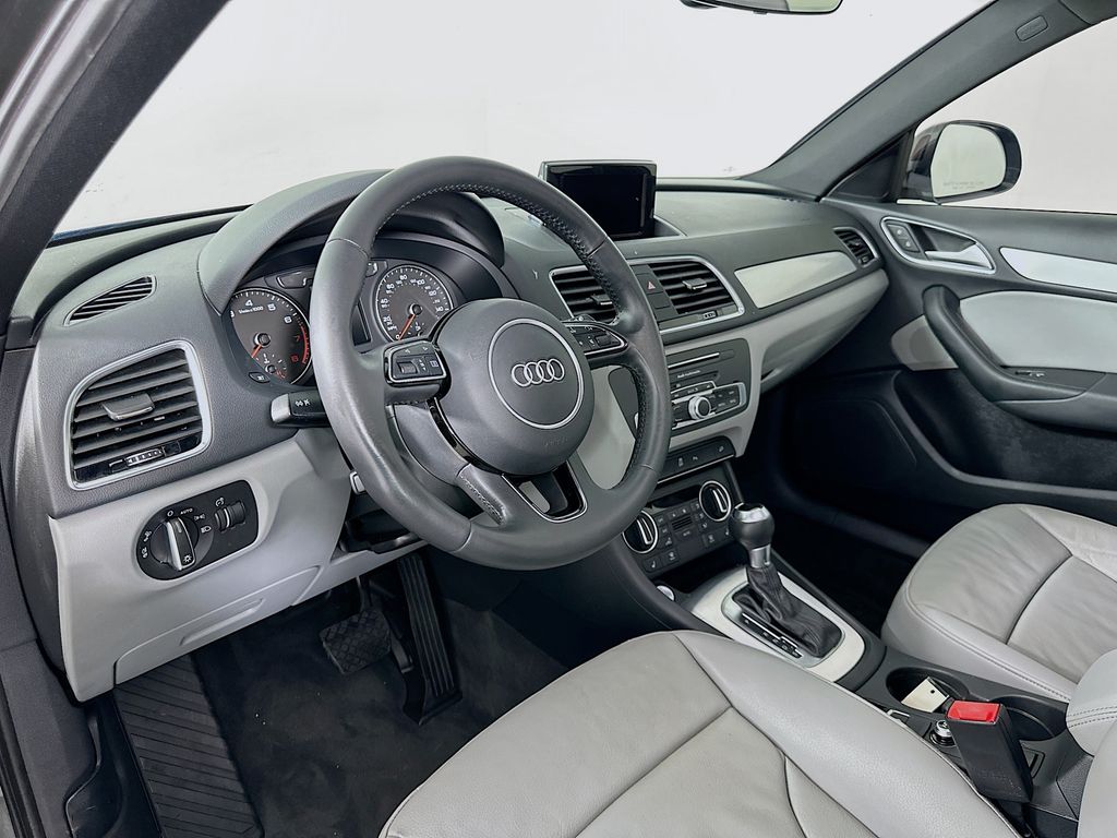 Thumbnail: 2018 Audi Q3 - 9