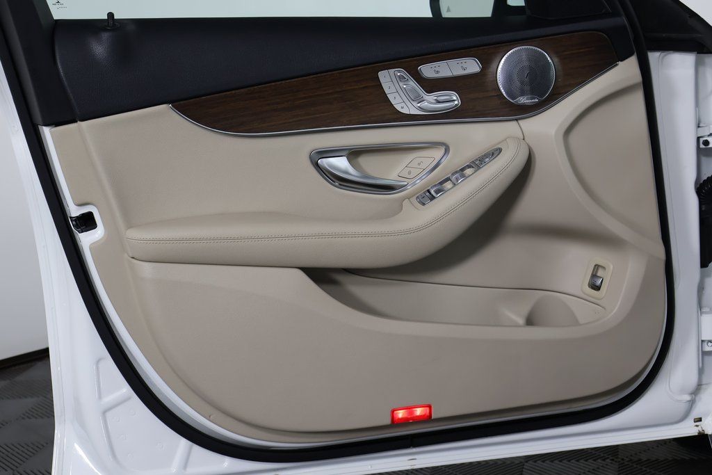 Thumbnail: 2019 Mercedes-Benz C-Class - 12
