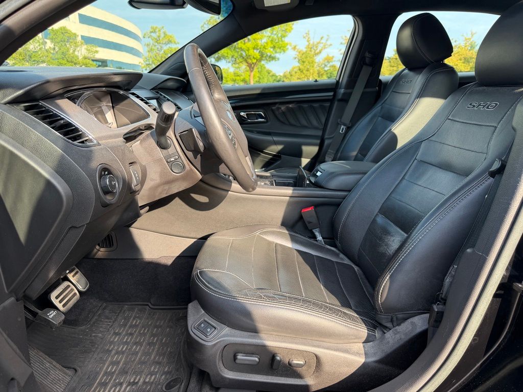 2018 Ford Taurus SHO