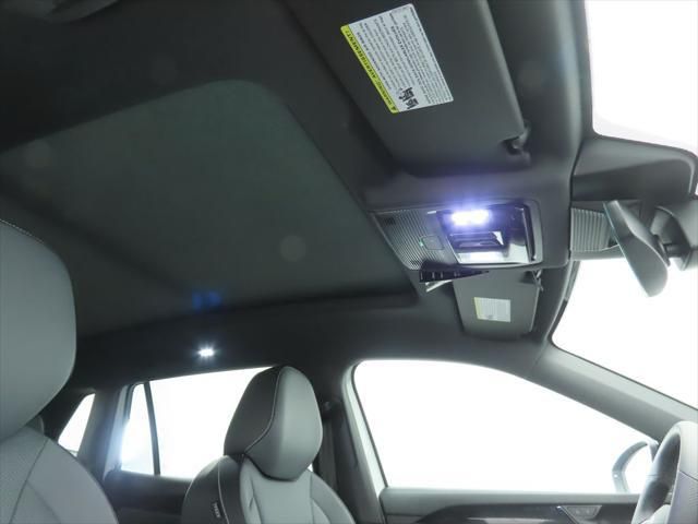 Thumbnail: 2026 Volkswagen Tiguan - 18