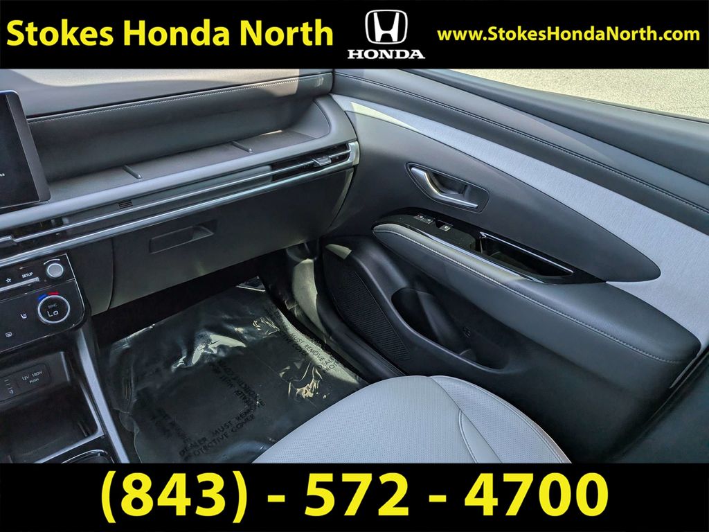 Used 2025 Hyundai Santa Cruz Truck