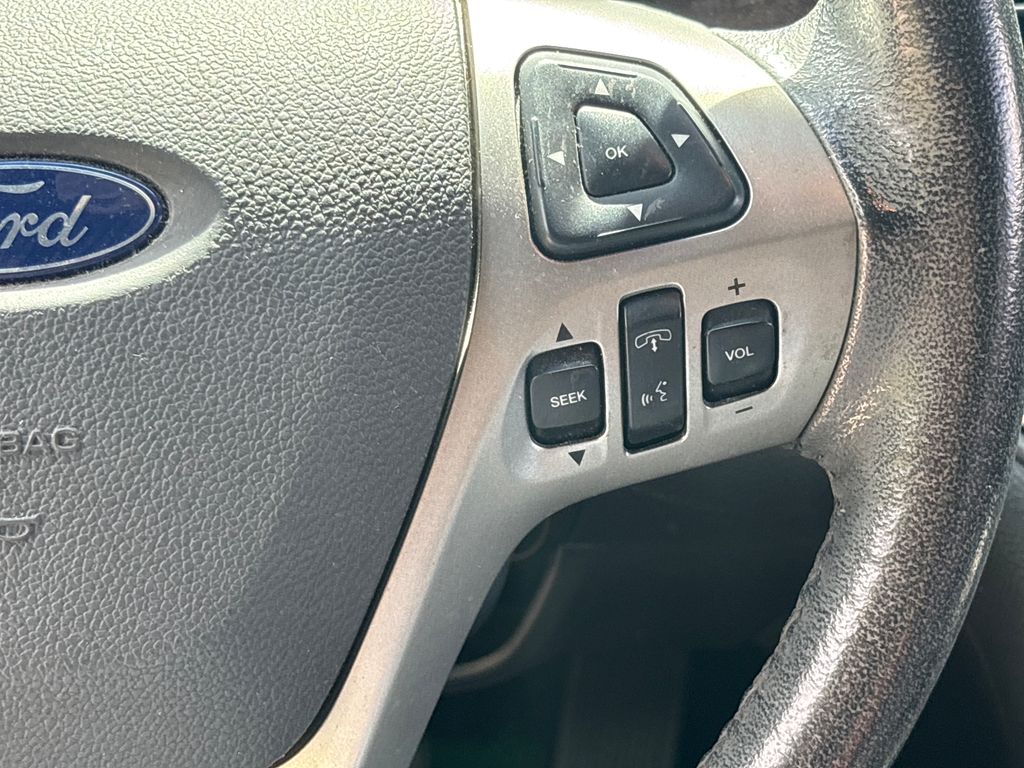 Used 2015 Silver Ford Limited image 20