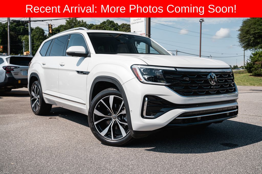 Opal White 2024 Volkswagen Atlas SUV / Crossover All-Wheel Drive 8-Speed Automatic