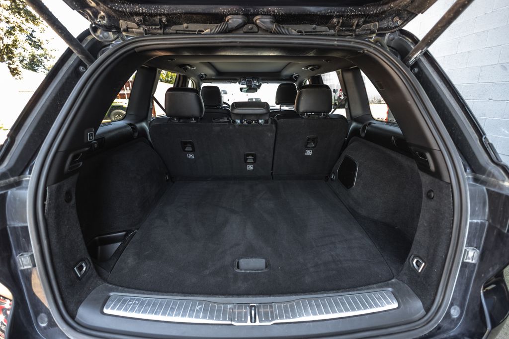2024 Jeep Grand Cherokee Overland thumbnail 33