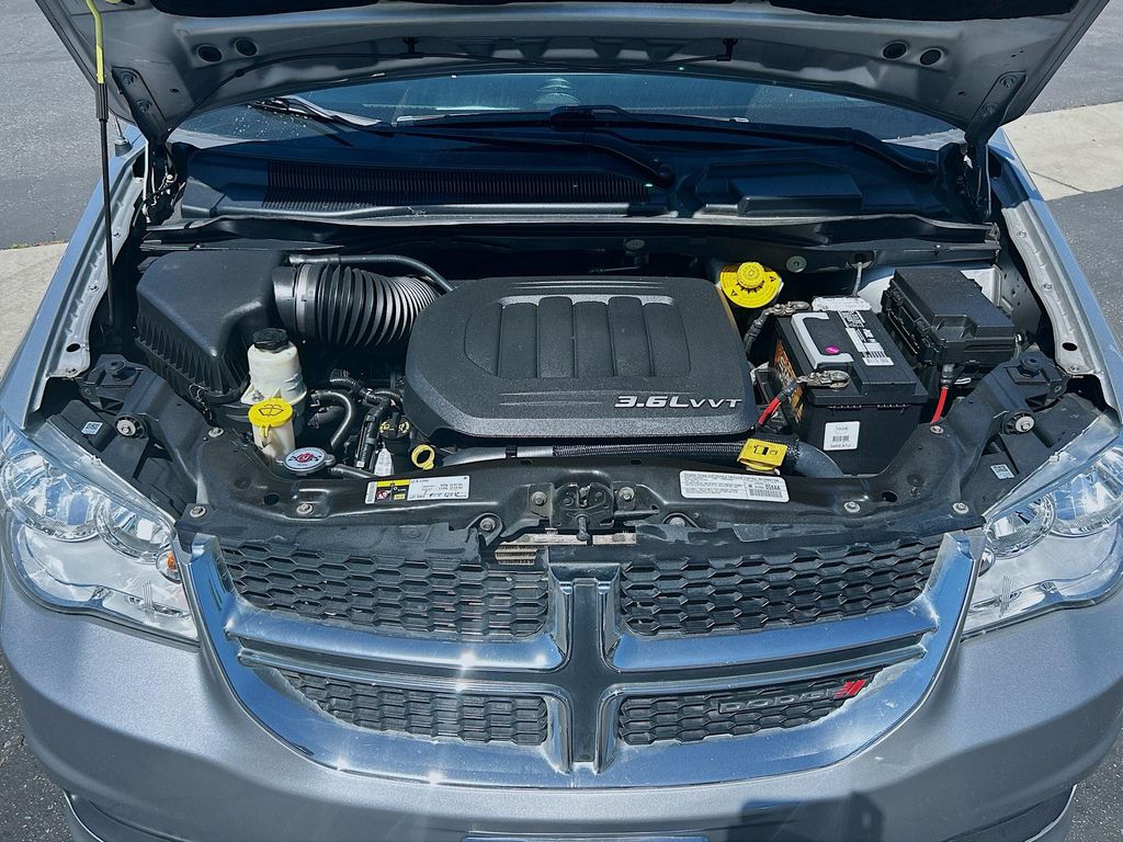 Thumbnail: 2014 Dodge Grand Caravan - 29