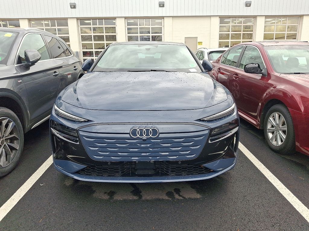 Thumbnail: 2025 Audi e-tron S - 2