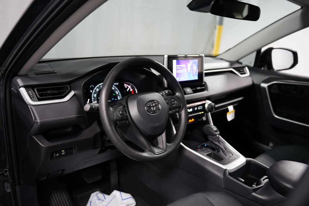 Thumbnail: 2025 Toyota RAV4 - 11