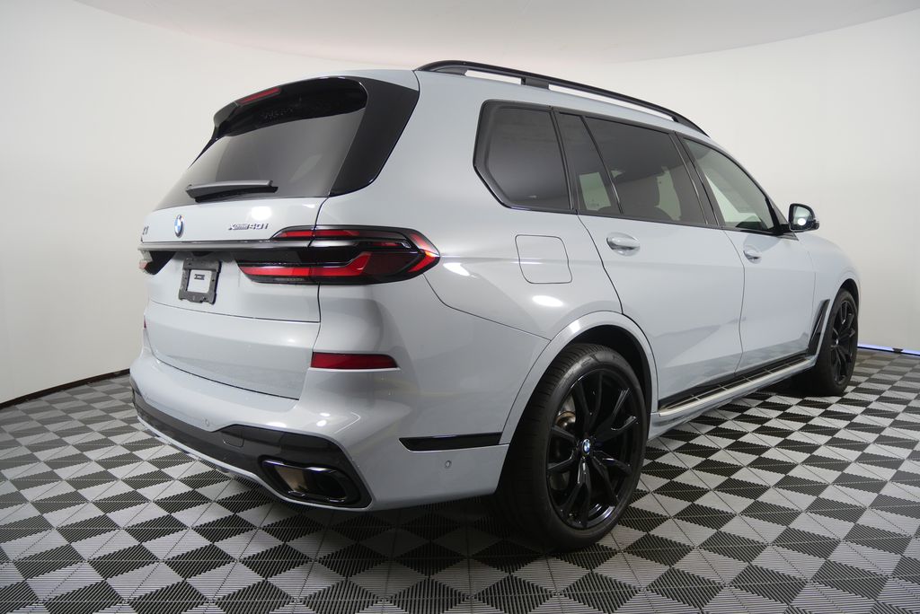 Thumbnail: 2025 BMW X7 - 2