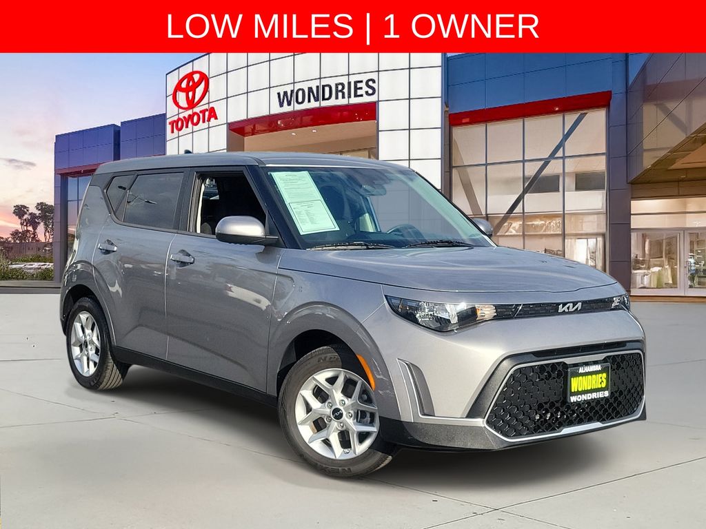 Steel Gray 2023 Kia Soul SUV / Crossover Front-Wheel Drive Continuously Variable Transmission
