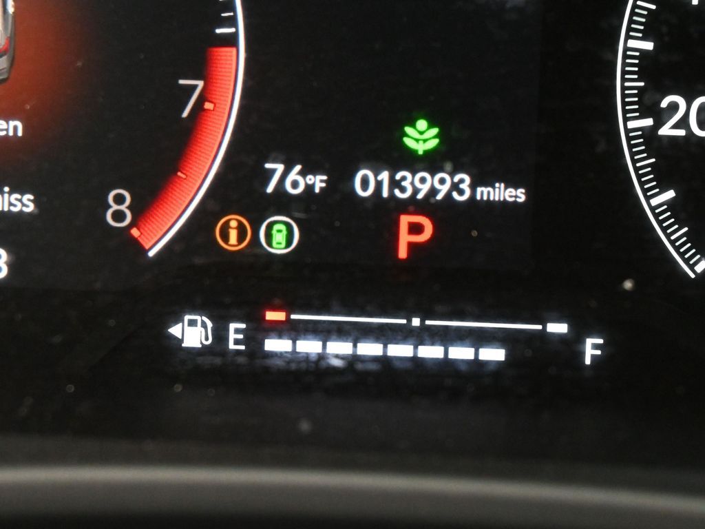 Used 2025 Platinum White Pearl Honda LX image 31