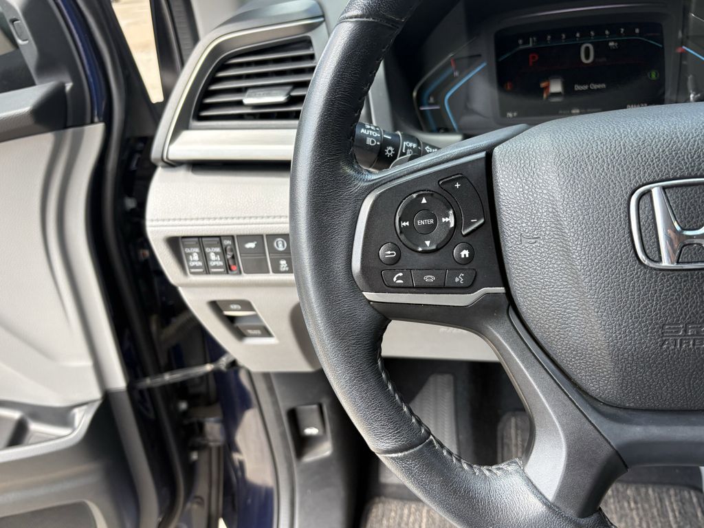 Used 2021 Blue Honda EX-L image 16