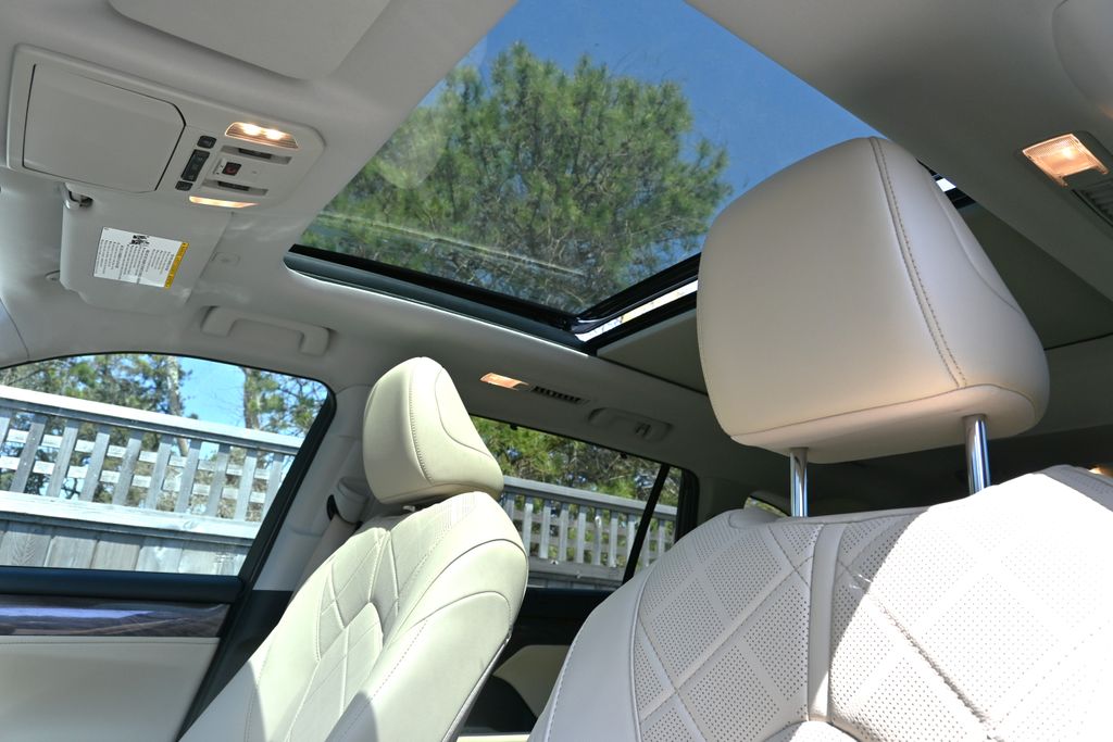 Thumbnail: 2024 Toyota Highlander - 9