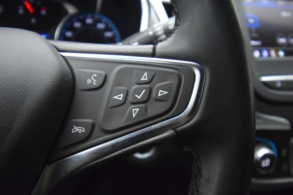 used 2024 Chevrolet Equinox car, priced at $21,000