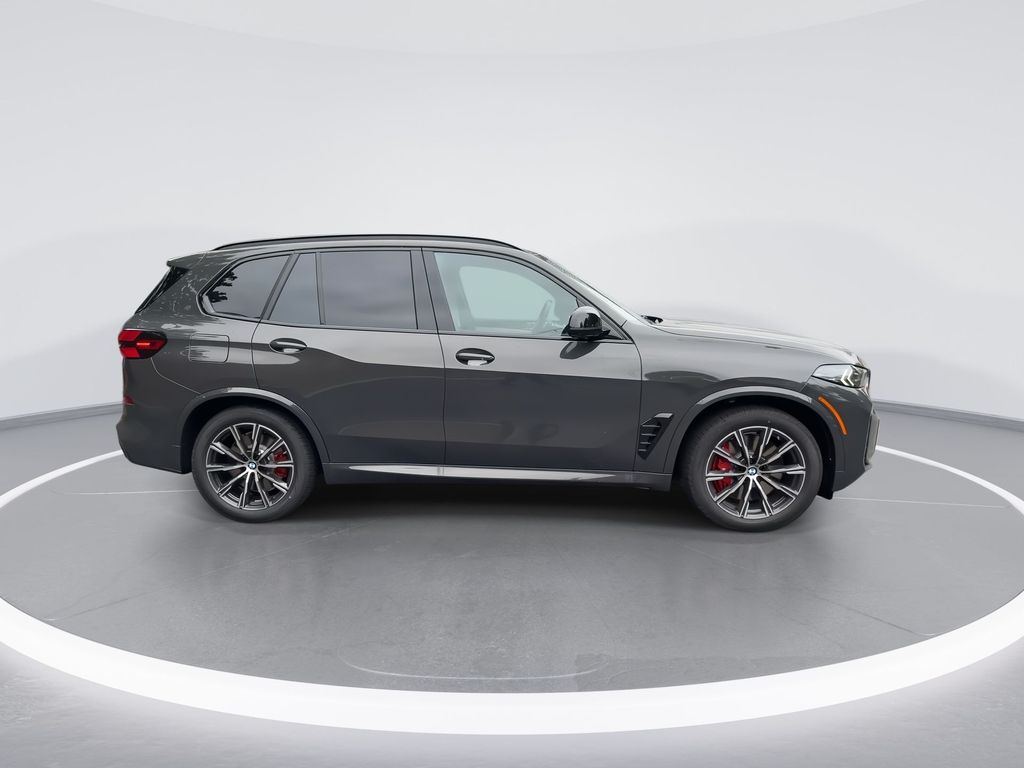 2026 BMW X5 M60i 9