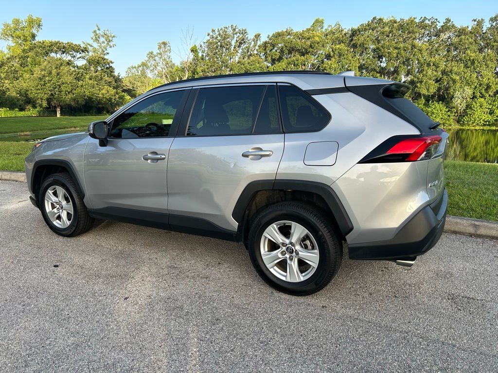 Thumbnail: 2020 Toyota RAV4 - 3
