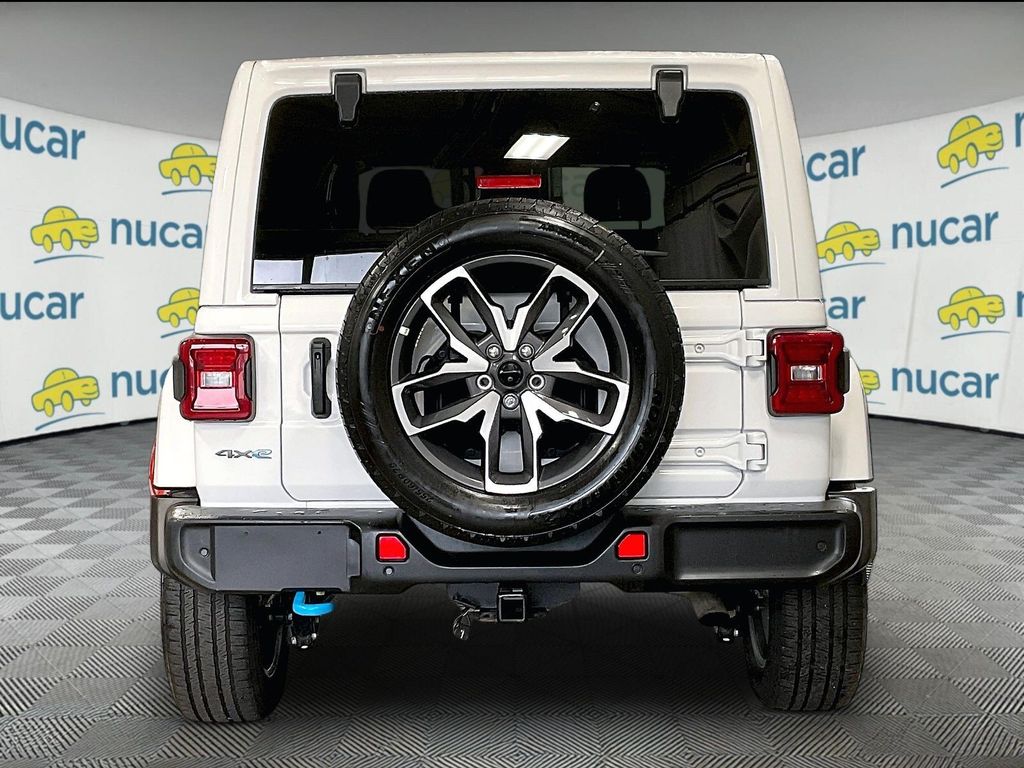2024 Jeep Wrangler — photo 5