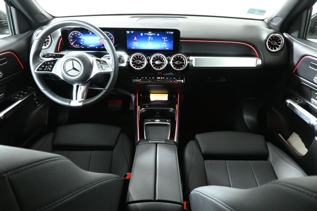 2025 Mercedes-Benz GLB 250 4